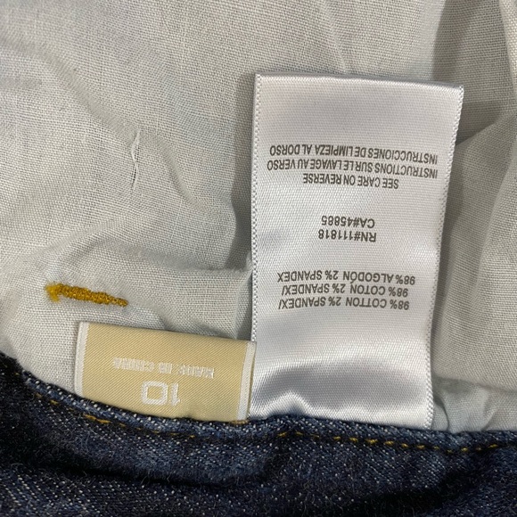 Michael kors  jeans size 10 excellent condition. Slight flare leg - Picture 4 of 8